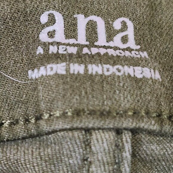 a.n.a. womans skinny ankle jeans  size 10 - Picture 5 of 10